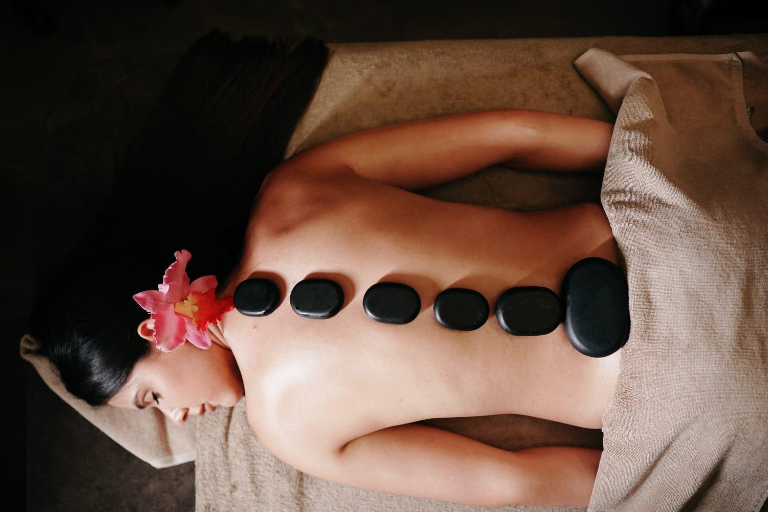 Xheko Imperial Luxury Hotel & Spa Тирана Екстер'єр фото Hot stone massage