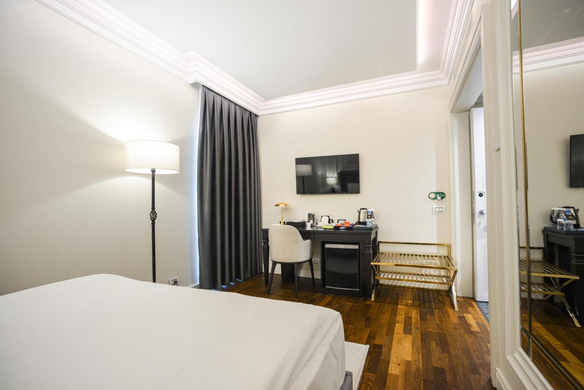 Xheko Imperial Luxury Hotel & Spa Тирана Екстер'єр фото