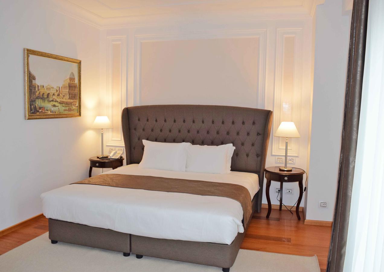 Xheko Imperial Luxury Hotel & Spa Тирана Екстер'єр фото A bedroom at the hotel